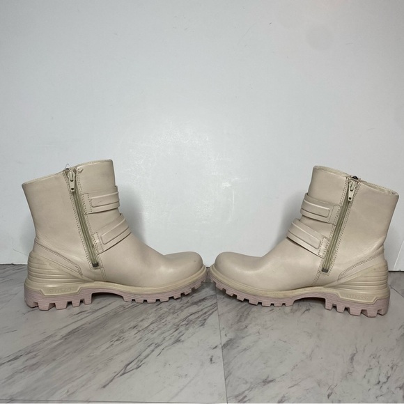 Ecco Tredtray Moto Bootie 7 - 7 1/2 - Picture 5 of 16